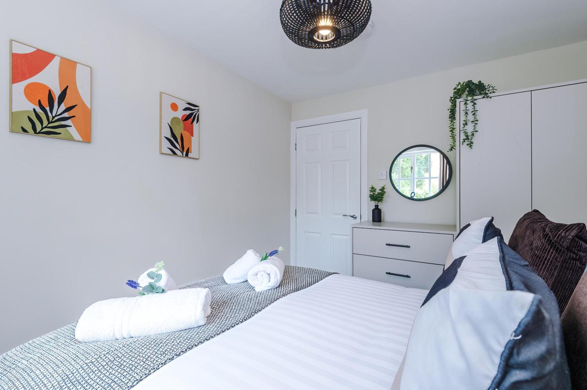 New! Stunning 3-Bed Home In Chester By 53 Degrees Property, Ideal For Groups, Free Parking! エクステリア 写真